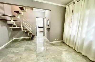 Sobrado à venda na isolina mazzei com 2 suítes , 2 vagas e área gourmet.