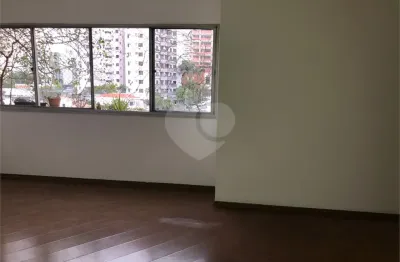 Apartamento com 3 quartos para alugar na Rua Bergamota, 86, Alto da Lapa, São Paulo