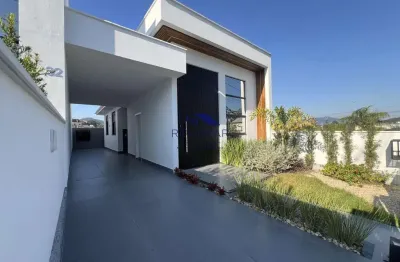 Casa com 02 dormitórios, suíte e garagem coberta – são josé/sc