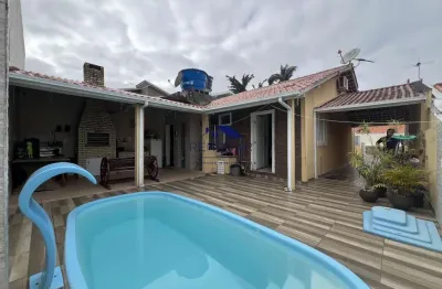 Casa com piscina, área gourmet e opção para 3 dormitórios – são josé/sc