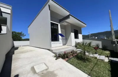 Casa com 02 dormitórios (01 suite) e quintal amplo – lisboa iii, são josé/sc