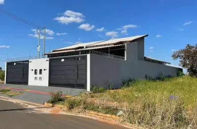 Casa com 2 quartos à venda na Rua Alberto da Veiga, Nova Lima, Campo Grande