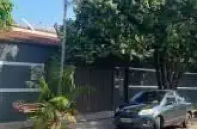 Casa com 4 quartos para alugar na Rua Portugal, 107, Jardim América, Campo Grande