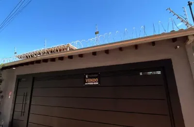 Casa com 3 quartos à venda na Rua Professor Hilário da Rocha, 276, Vila Santo Eugênio, Campo Grande