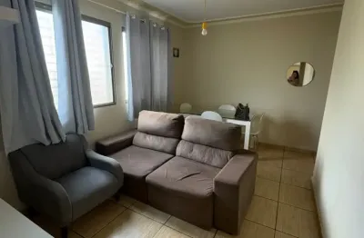 Alugo apartamento com 2 quartos, sala cozinha ,banheiro 1 vaga de garagem