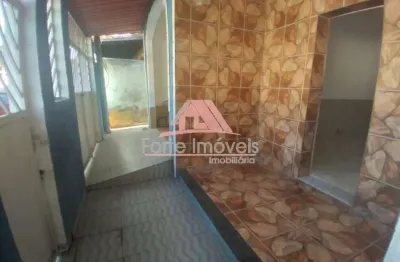 3 casas no mesmo terreno no bairro santa rosa - campo grande- rio de janeiro -rj