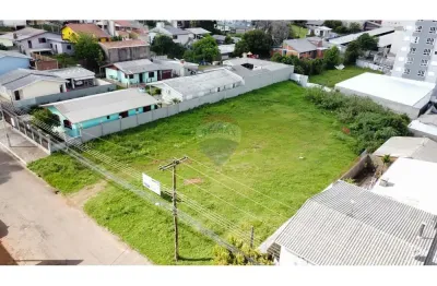 Ótimo terreno com 1800m2 em local alto e plano na petrópolis - frente ao hotel travelling