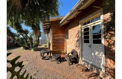 Casa com 3 quartos à venda na Rua Caldas Junior, Centro, Não-Me-Toque