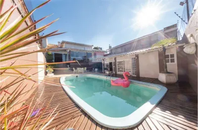 Casa 4 quartos com piscina e salão de festas ao lado do pf shopping