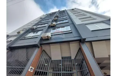 Apartamento com 2 quartos para alugar no Centro, Passo Fundo 