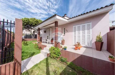 Casa 3 quartos de esquina no bairro são cristovão ii - semimobiliada