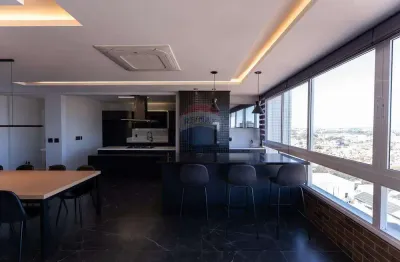 Excelente apartamento, três suítes e três box de garagem! todo mobiliado!