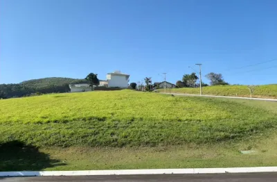 Terreno maravilhoso no condominio village parahybuna na rodovia dos tamoios sp