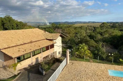 Oportunidade, maravilhosa chácara , com mais de 3 mil metros quadrados,  com vista privilegiada no bairro piedade, caçapava- sp