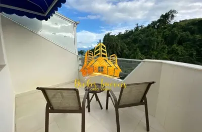 Lindíssima cobertura duplex na martim de sá, com vista para o mar prédio pé na areia