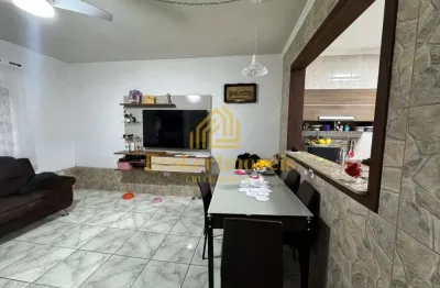 Sobrado na prainha com localização privilegiada perto da praia e de tudo o que você precisa para viver bem.