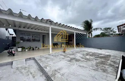 Casa espaçosa no jardim britânia: ótima localização e grande potencial!