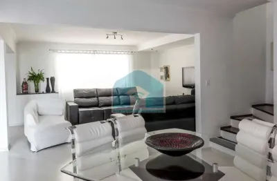 Sobrado Jardim Aeroporto 250 m² com 3 Quartos e 5 banheiros 3 vagas e piscina