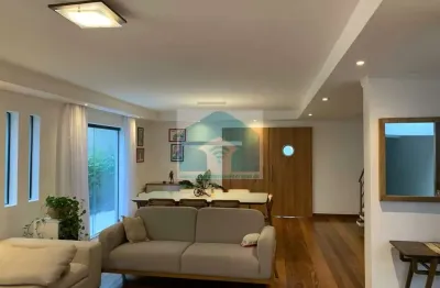 Casa sobrado brooklin paulista com 249m² 3-suites 3 vagas-(reformada)