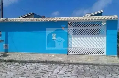 Casa com 2 quartos à venda na R Letônia, 140, Estancia São Jose, Peruíbe