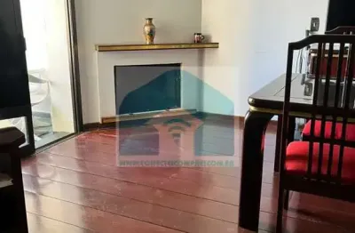 Brooklin com tres dormitórios sendo uma suite, duas vagas de garagem