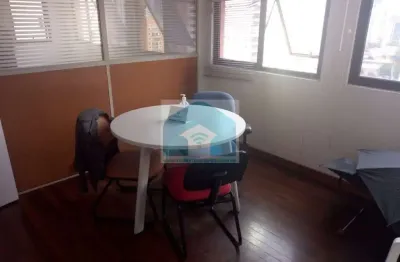 Sala comercial com 1 sala à venda na Rua Américo Brasiliense, 1479, Chácara Santo Antônio, São Paulo