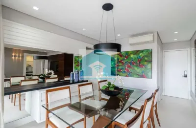 Lindo apartamento com 3 suítes, 2 vagas de garagem, reformado de extremo bom gosto, super iluminado