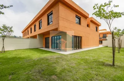 Casa Sobrado  Condominio  Jardim Prudência   412,77m²   4 suites e 3 vagas