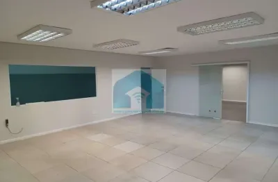 Casa comercial com 3 salas para alugar na Rua Jurupeba, 128, Vila Guarani, São Paulo