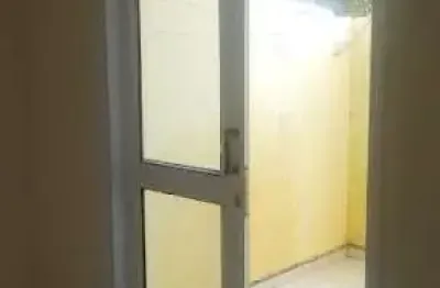 Apartamento térreo com quintal na av atanázio soares com 2 dormitórios à venda, 51 m² por r$ 200.000 - condomínio morar e viver iii - sorocaba/sp