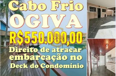 Casa geminada triplex à venda na ogiva, cabo frio - com deck para lancha