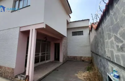 ?? classe a imóveis apresenta: casa espaçosa com 2 pavimentos
