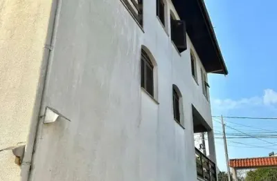Casa com 5 quartos à venda no Rio Branco, Caxias do Sul  por R$ 1.050.000