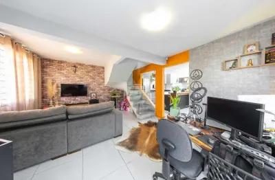 Casa em condomínio fechado com 2 quartos à venda na rua cristiano strobel, 2354, xaxim, curitiba, 118 m2 por r$ 470.000