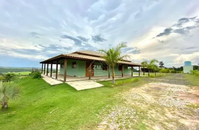 Chácara / sítio com 4 quartos à venda na luiz favero, 1, centro, engenheiro coelho, 10800 m2 por r$ 800.000