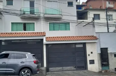 Sobrado 02 dormitórios 01 suíte, 03 vagas rua tranquila vila roque