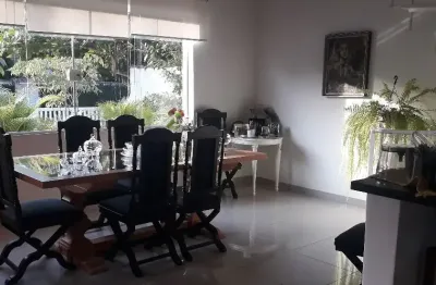 Linda casa térrea no jardim guaiúba - guarujá-sp, apenas 600 metros da praia do tombo