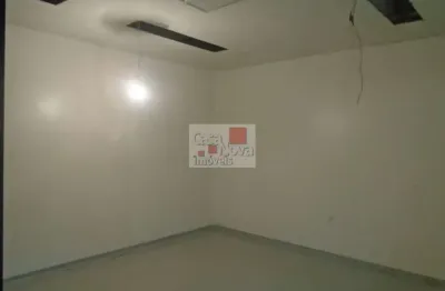 Sala comercial para alugar na Rua São Delfino, 94, Vila Sabrina, São Paulo