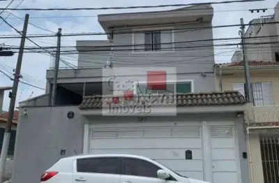 Casa à venda na Rua Mata Redonda, 367, Vila Nivi, São Paulo