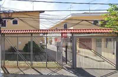 Sobrado com 140 m², com 3 quartos para locação no Jardim Brasil