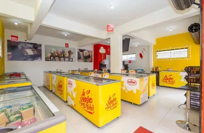 Ponto comercial à venda na Rua Paranaguá, 190, Guaraituba, Colombo