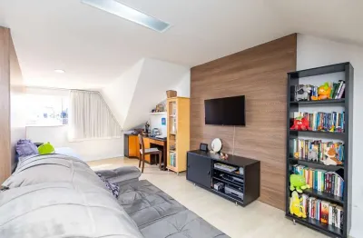 Sobrado para Venda em Curitiba, Capão Raso, 4 dormitórios, 1 suíte, 3 banheiros, 2 vagas