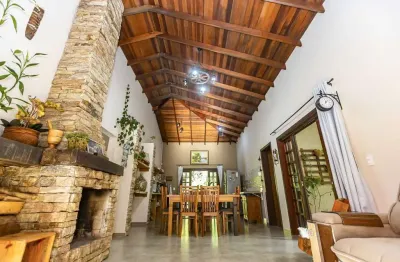 Chácara Condomínio para Venda em Quatro Barras, 3 dormitórios, 1 suíte, 2 banheiros, 10 vagas