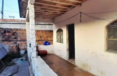 Casa para Venda em Itaboraí, Santo Expedito, 2 dormitórios, 1 banheiro, 1 vaga