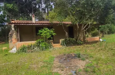 Casa com 2 quartos para alugar no Tietê, Araucária 