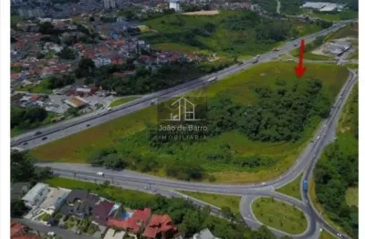 Terreno à venda na Avenida Presidente Dutra, 199, Jardim Limoeiro, Arujá