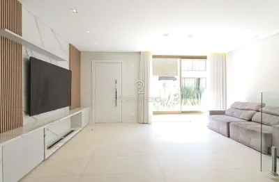 Casa com 3 quartos à venda na rua miguel tschannerl, vista alegre, curitiba, 207 m2 por r$ 1.690.000