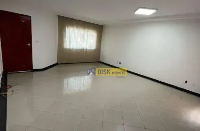 Sobrado amplo com 4 dormitórios, suíte com closet e 6 vagas – centro de são bernardo do campo!