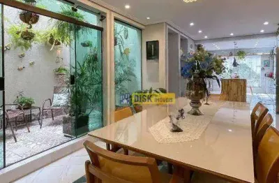 Sobrado amplo com 3 dormitórios, suíte com closet e 6 vagas – centro de são bernardo do campo