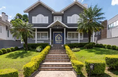 Casa em condominio com 4 dormitórios (2 suítes) à venda. são 554,75 m² privativos por r$ 4.990.000 no bairro tingui em curitiba/pr